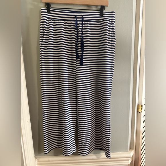 Lands' End Navy and White Striped Capris - Picture 1 of 8